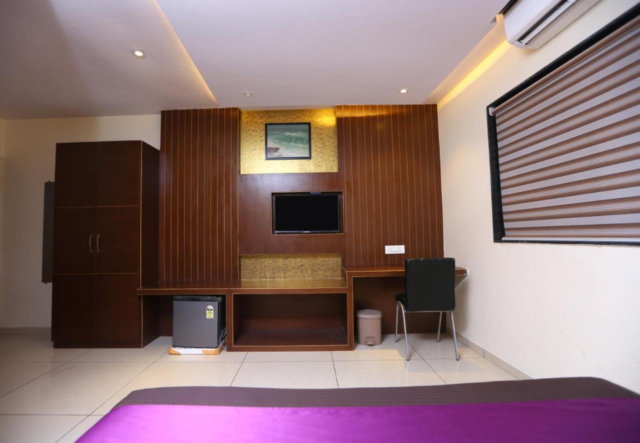 Hotel Hindustan Residency Thane Exterior foto